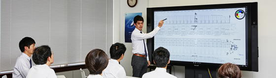 会議を活性化　Surface Hub 導入事例　株式会社商船三井様　コミュニケーション・情報収集の強化、そして専門性の高い業務の効率化