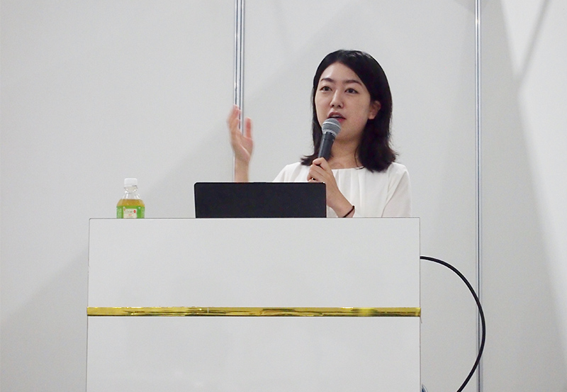 橋本怜子氏