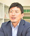 郡司 直孝 氏