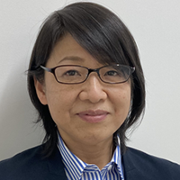 遠藤 真由美 氏