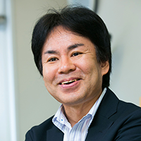 岩﨑 邦彦 氏