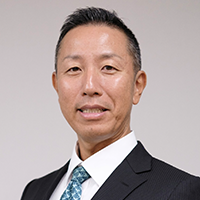 森崎 和敏 氏