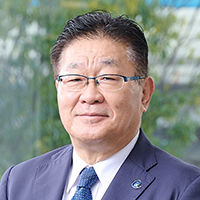 西本 逸郎 氏