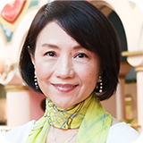 小巻 亜矢  氏